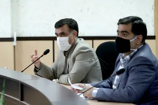 تصاویر نشست با فعالان و متخصصان محیط زیست و منابع طبیعی