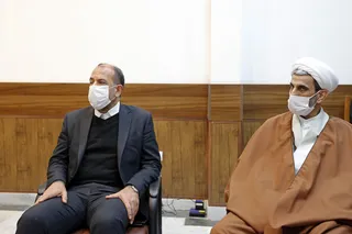 حمایت از مدیران شجاع و ریسک پذیر را که به دنبال بی اثر کردن تحریم‌ها هستند، وظیفه خود می‌دانیم