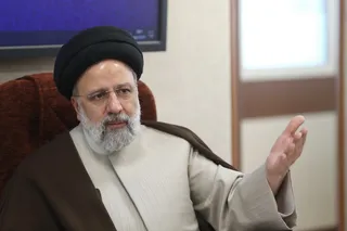 تصاویر حضور در مرکز ارتباطات مردمی ریاست جمهوری