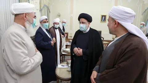 تصاویر دیدار علمای اهل سنت با رئیس جمهور