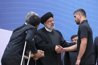 تصاویر مراسم تجلیل از مدال آوران و قهرمانان ورزشی