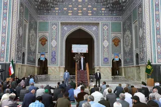 تصاویر حضور رئیس جمهور در نماز جمعه مشهد