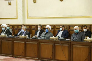 مرتبطین با دستگاه قضایی بدانند که این دستگاه هیچ گونه فسادی را بر نمی‌تابد