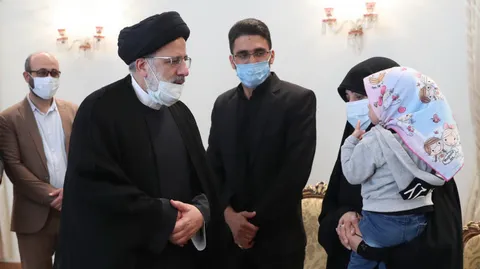 تصاویر دیدار با خانواده روحانیون شهید حرم مطهر رضوی