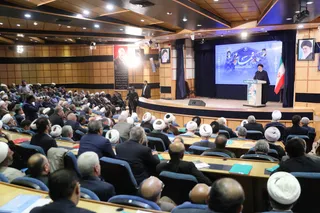تصاویر سخنرانی در بیست و نهمین اجلاس سراسری نماز