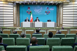 تصاویر  نشست با فعالان اقتصادی ، تجار و بازرگانان