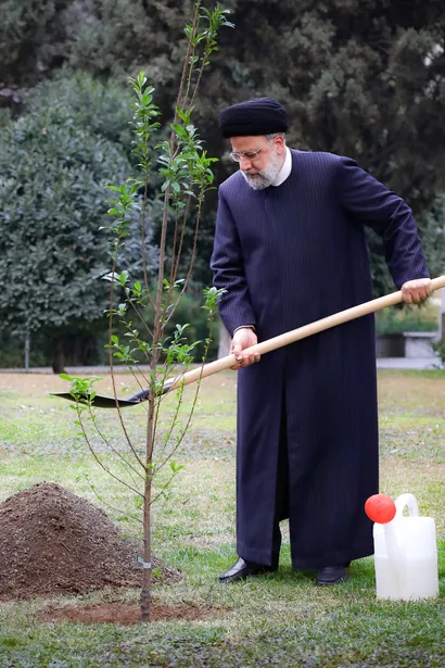 مراسم روز درختکاری