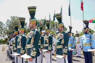 استقبال رسمی از سوی نخست وزیر پاکستان