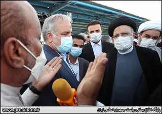 تصاویر حضور رئیس جمهور  در اسکله صیادی کنارک