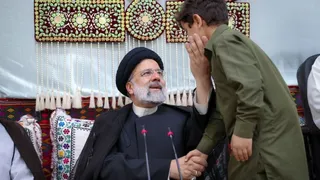 نشست  نشست با جمعی از علما و سران طوایف جنوب سیستان و بلوچستان