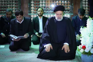 تصاویر تجدید میثاق آیت الله رئیسی و اعضای هیأت دولت با آرمان‌های امام راحل و شهدای انقلاب اسلامی