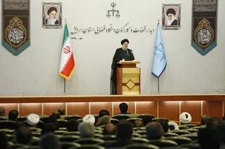 قداست دستگاه قضا در گرو صدور آرا و احکام قضایی مبتنی بر شرع است/ همکاران دستگاه قضا مراقب باشند به جای برطرف کردن دغدغه مردم بر رنج آنها نیفزایند/ مثل صاحبخانه برای رفع مشکلات و کاستی‌های قوه قضاییه تلاش کنیم