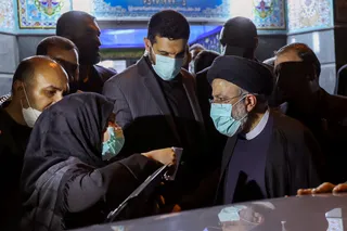 تصاویر سخنرانی در جمع نمازگزاران مسجد امیرالمومنین(ع) کهنز