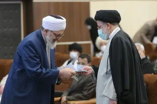 تصاویر دیدار رئیس جمهور با نخبگان ، علماء ، خانواده شهدا ، ایثارگران و جمعی از اقشار مختلف مردم