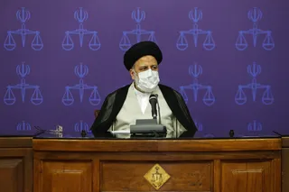 دادگستری ضمن همکاری با ستاد کرونا و اجرای مصوبات مربوط به دورکاری کارکنان اجازه ندهد کار مردم بر زمین بماند و در رسیدگی به پرونده‌ها وقفه به وجود آید