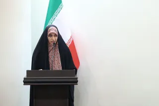 تصاویر دیدار با جمعی از دختران شرکت کننده در برنامه «بینهایت شو»