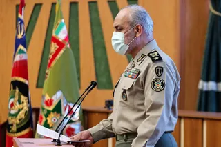 ویژگی ارتش ما این است که ارتش ولایی است؛ این ارتش مردم را باور دارد و مردم هم به ارتش اعتماد دارند
