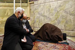 آیت الله رئیسی حرم امامین کاظمین را زیارت کرد