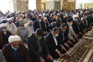 تصاویر حضور رئیس جمهور در نماز جمعه مشهد