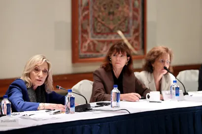 تصاویر نشست با مدیران ارشد رسانه های آمریکایی