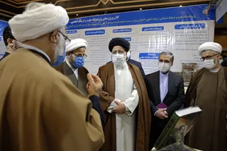 روحانیون خوش فکر دیده بانان بیدار جامعه هستند