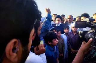 گزارش تصویری از حضور رئیس جمهور در مناطق سیل‌زده سیستان و بلوچستان