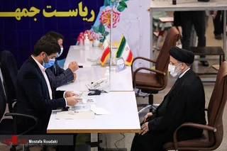 گزارش تصویری نام‌نویسی رئیسی در انتخابات ریاست جمهوری 1400