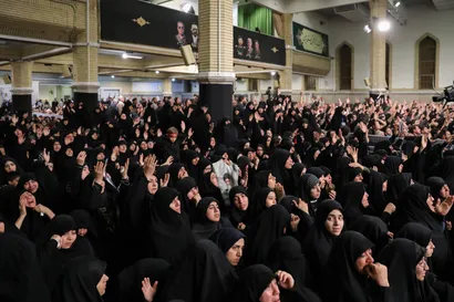 مراسم بزرگداشت رئیس جمهور شهید و همراهان در حسینیه امام خمینی (ره)