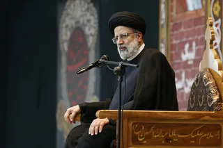 خون مطهر شهدا از عالم جهل‌زدایی می‌کند/ نفرت مردم دنیا از اسرائیل و آمریکا روز به روز بیشتر می‌شود