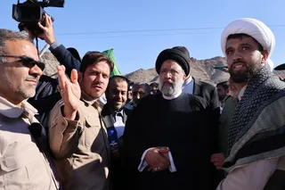 تصاویر بازدید از کارگاه های توانمندسازی زنان سرپرست خانوار و دیدار با گروه های جهادی