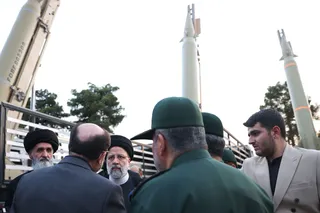تصاویر رونمایی از پهپاد «مهاجر 10» و الحاق انبوه موشک های راهبردی به نیروهای مسلح