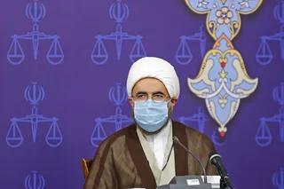 محوریت ائمه جمعه و مساجد برای جمع آوری کمک‌های مومنانه در دوران شیوع کرونا گواهی بر پناهگاه بودن مساجد است