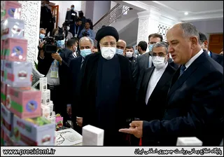 تصاویر اعطای مدرک دکترای افتخاری به رئیس جمهور و سخنرانی در دانشگاه ملی تاجیکستان