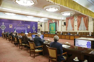 پاسداشت حضور مردم در مراسم ۲۲ بهمن، تشکر عملی و خدمت صادقانه به آنهاست/ مردم نباید در خرید کالاهای اساسی و مورد نیاز خود، دغدغه قیمت‌های بازار را داشته باشند