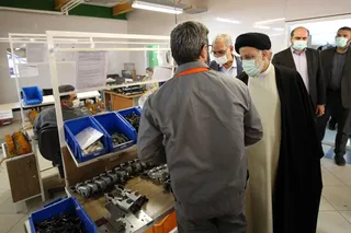 تصاویر بازدید رئیس جمهور از طرح های دانش بنیان در پارک علم وفناوری پردیس