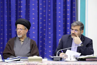 جلسه شورای‌عالی انقلاب فرهنگی