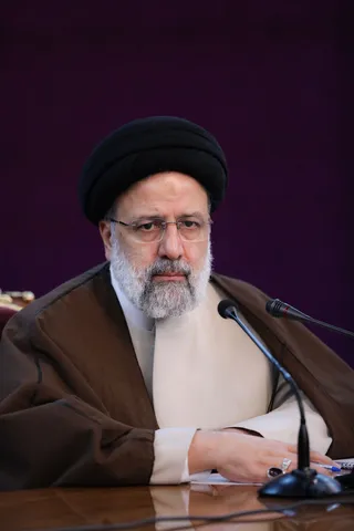 تصاویر نشست رمضانی باجمعی از خیرین و مسولین موئسسات خیریه