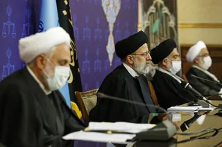 نابسامانی در صدور کارت‌های بازرگانی زمینه ساز سوء استفاده از ارزهای تخصیصی برای واردات است/ هنوز کسانی در زندان هستند که با استفاده از ظرفیت قوانین موجود امکان آزادی دارند/ در برخورد با روابط ناسالم اداری به نصیحت و توصیه اکتفا نمی‌کنیم