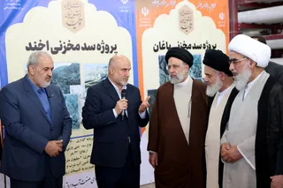 تصاویر آغاز بهره‌برداری رسمی از ۱۵ طرح بزرگ آب و برق در استان بوشهر