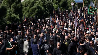 تصاویر سخنرانی در جمع عزاداران اربعین حسینی در بیرجند