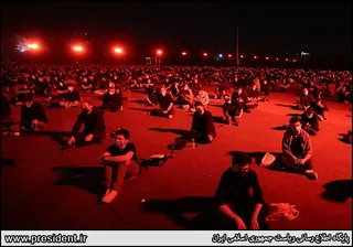 تصاویر سخنرانی رئیس جمهور در مراسم شب عاشورای اجتماع بزرگ «عشیره عاشورا»