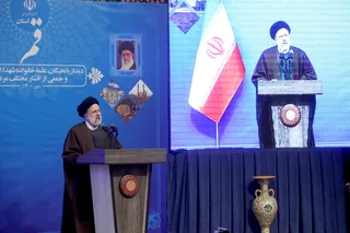 تصاویر دیدار رئیس جمهور با نخبگان ، علماء ، خانواده شهدا ، ایثارگران و جمعی از اقشار مختلف مردم