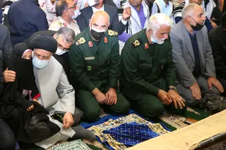 تصاویر رئیس جمهور در جمع زائران راهیان نور در منطقه شلمچه