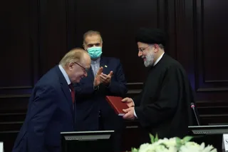تصاویر آیت الله رئیسی در جمع شورای علمی، اساتید و جمعی از دانشجویان دانشگاه ملی مسکو