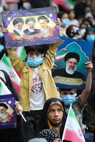تصاویر سخنرانی در جمع اقشار مختلف مردم خمین