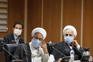 تاکید آیت‌الله رئیسی بر رسیدگی به تک‌تک نامه‌های مردم اردبیل در جریان سفر استانی