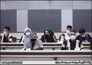 تصاویر نشست صمیمی رییس جمهور با سران عشایر خوزستان