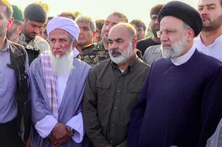 گزارش تصویری از حضور رئیس جمهور در مناطق سیل‌زده سیستان و بلوچستان