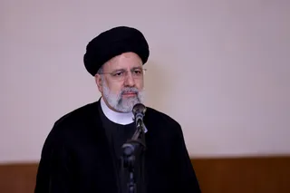 تصاویر اقامه نماز جماعت و سخنرانی در مسجد تاریخی «دونگ سی» پکن