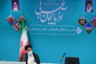 تصاویر  نشست با فعالان اقتصادی ، تجار و بازرگانان